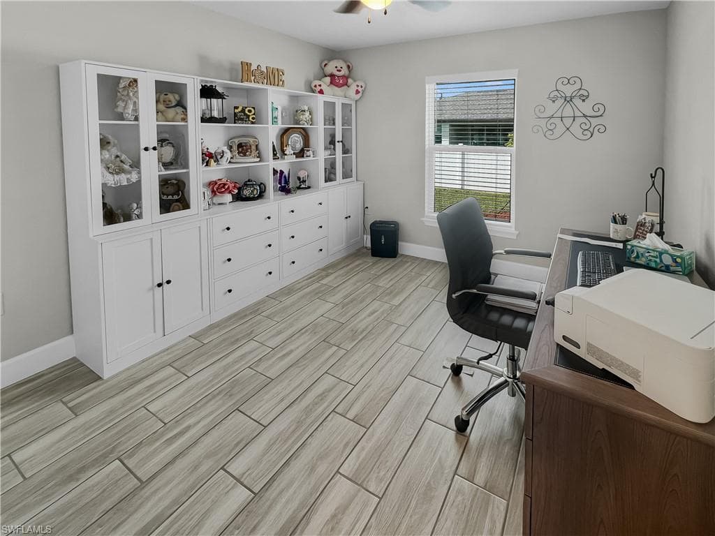 2729 5th Ter, Cape Coral, FL 33993-21