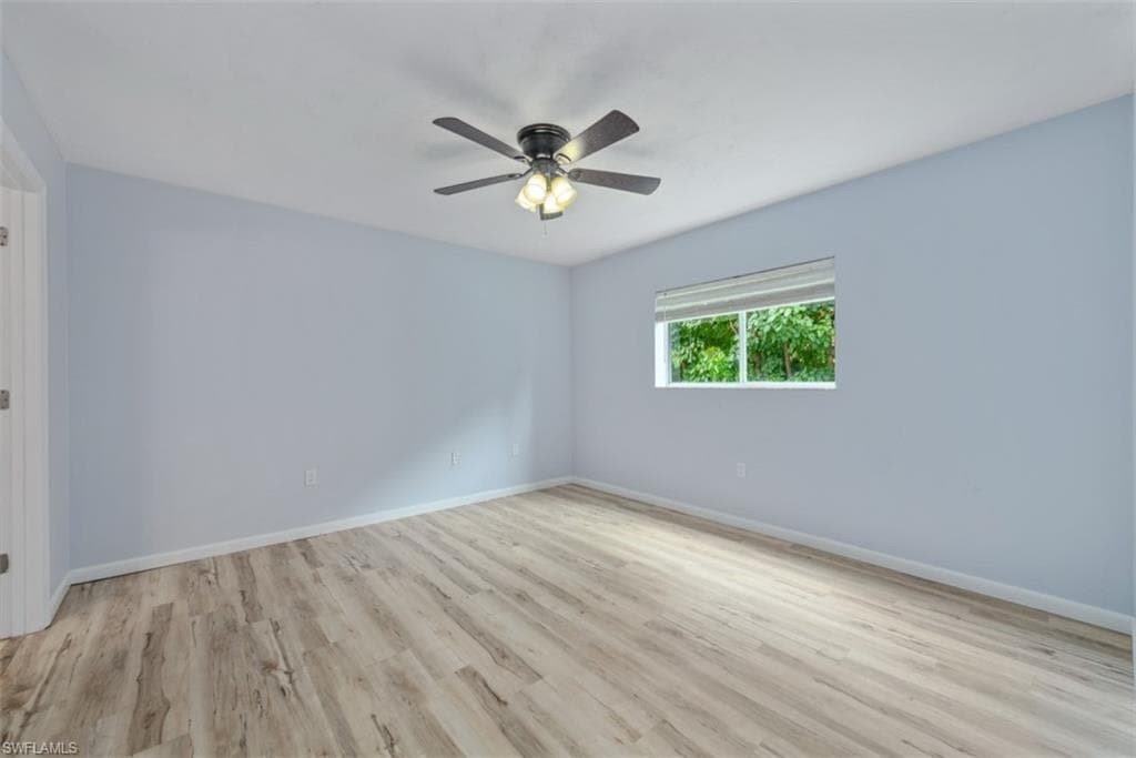 134 Cypress Way E 301, Naples, FL 34110-5