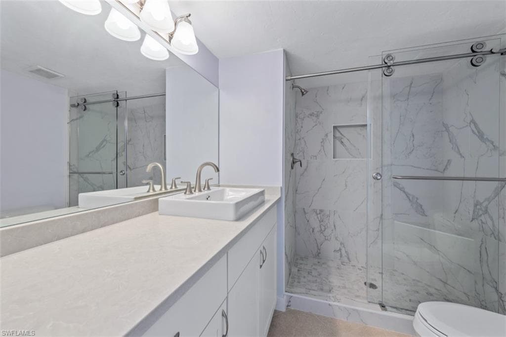134 Cypress Way E 301, Naples, FL 34110-6