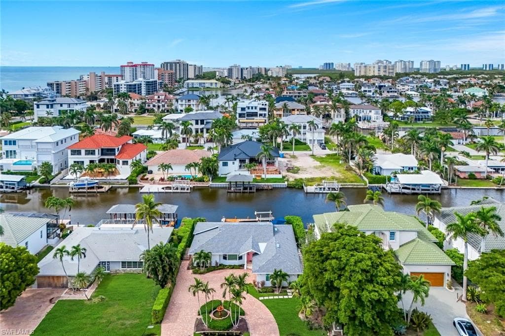 151 Bayview Ave, Naples, FL 34108-36