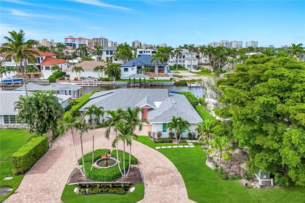 151 Bayview Ave, Naples, FL 34108-42