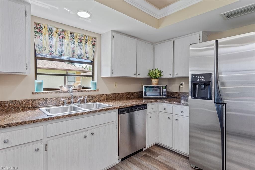 4841 Molokai Dr 13, Naples, FL 34112-13