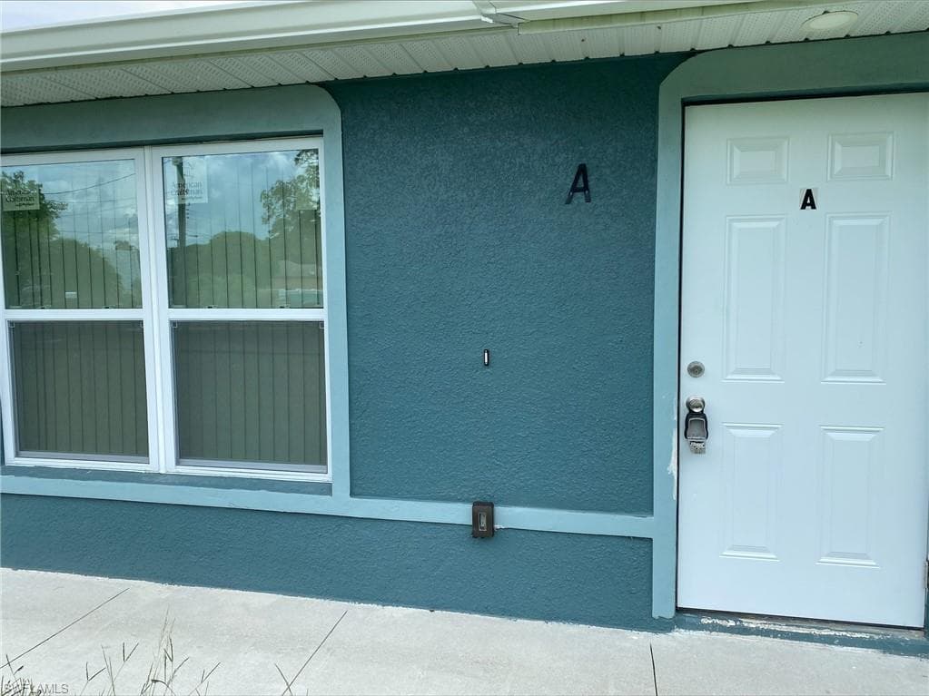 1948 Lillie St, Fort Myers, FL 33916-16
