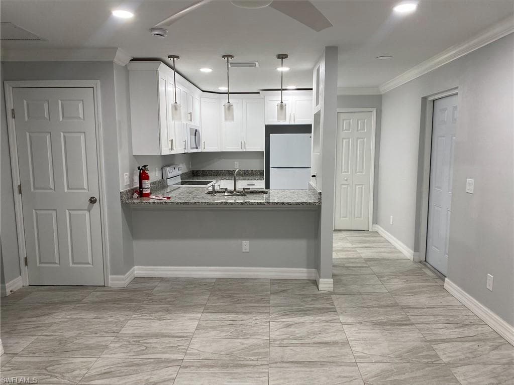 1948 Lillie St, Fort Myers, FL 33916-5