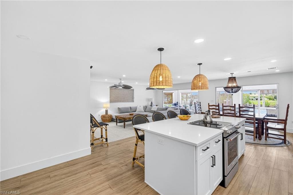 160 San Salvador St, Naples, FL 34113-10