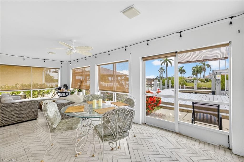 160 San Salvador St, Naples, FL 34113-21