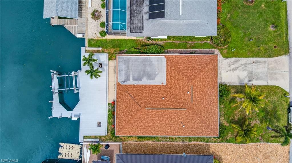 160 San Salvador St, Naples, FL 34113-37