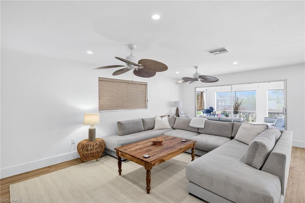 160 San Salvador St, Naples, FL 34113-5