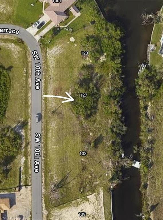 127 10th Ave, Cape Coral, FL 33991-2