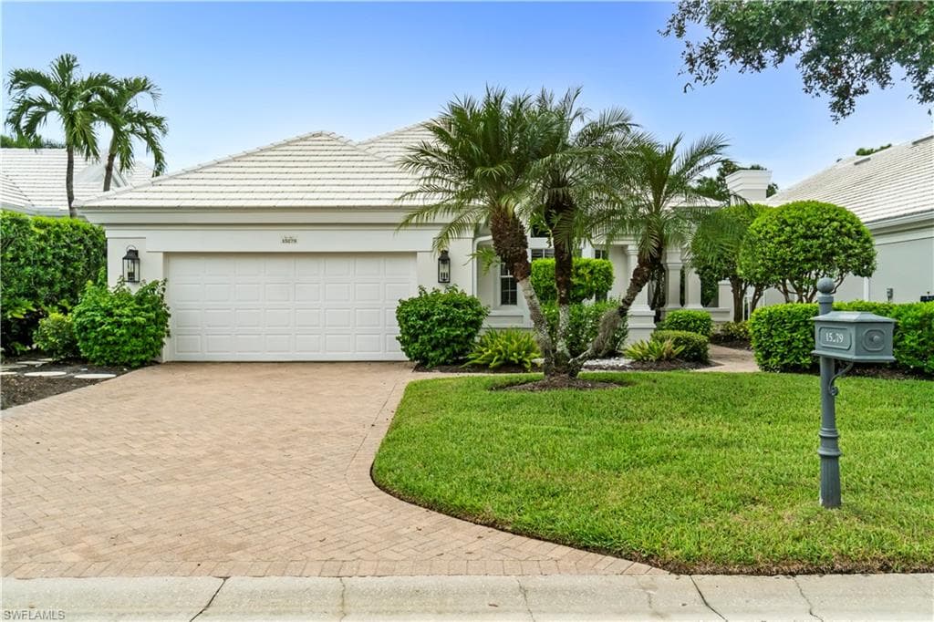 15279 Devon Green Ln, Naples, FL 34110-1