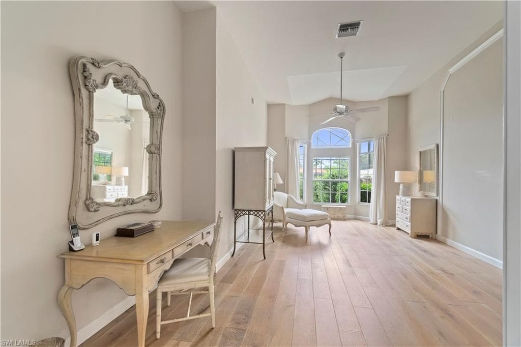 15279 Devon Green Ln, Naples, FL 34110-20