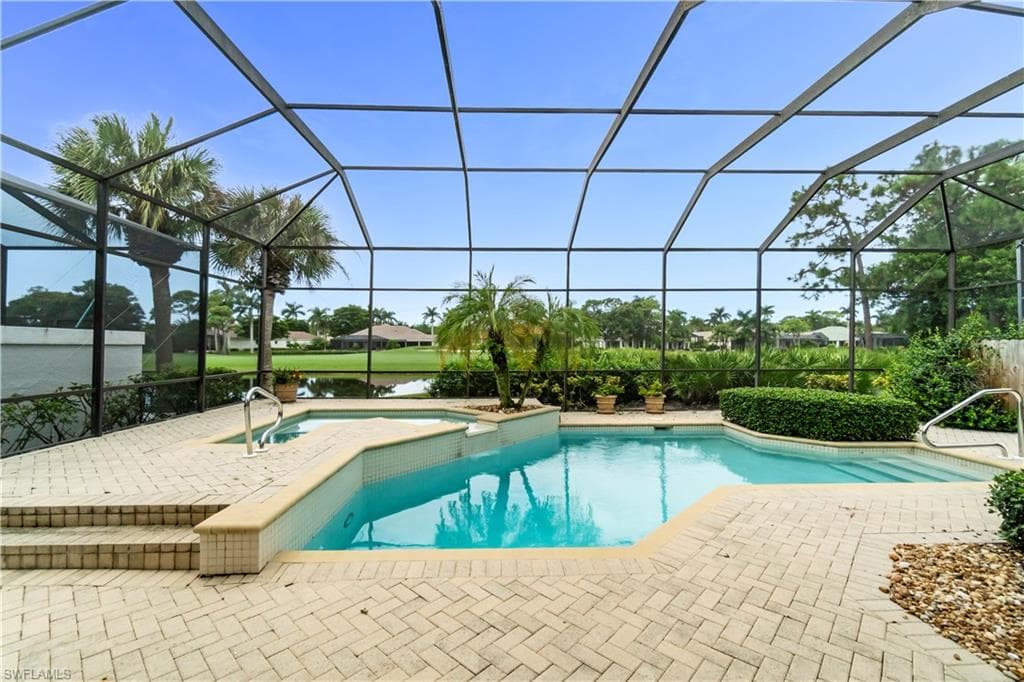 15279 Devon Green Ln, Naples, FL 34110-3