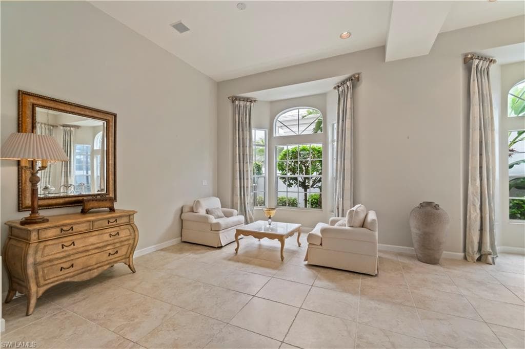 15279 Devon Green Ln, Naples, FL 34110-5