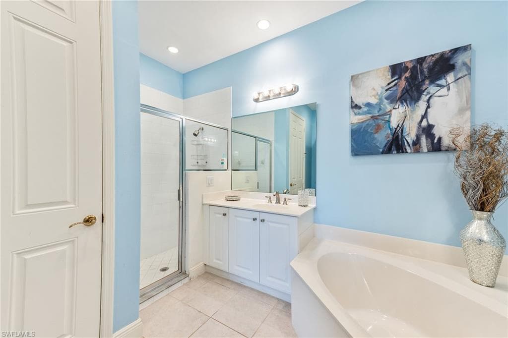 9275 Museo Cir 103, Naples, FL 34114-16