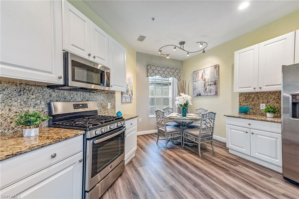 9275 Museo Cir 103, Naples, FL 34114-3