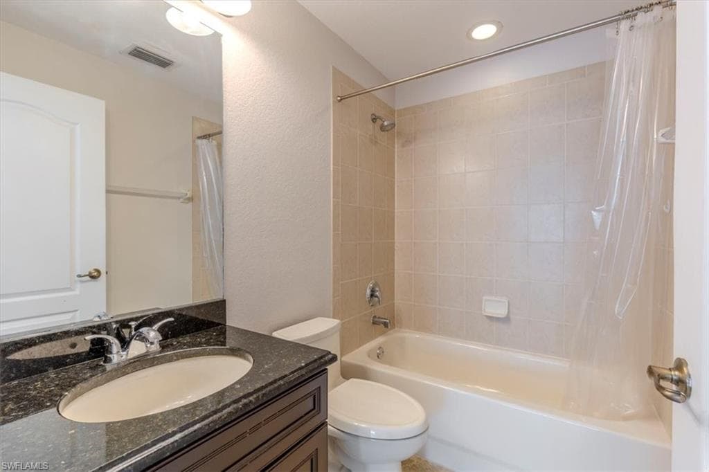 12093 Country Day Cir, Fort Myers, FL 33913-24