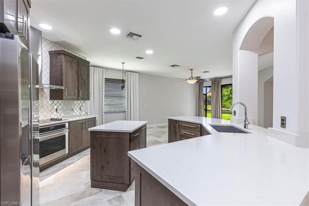 12093 Country Day Cir, Fort Myers, FL 33913-6