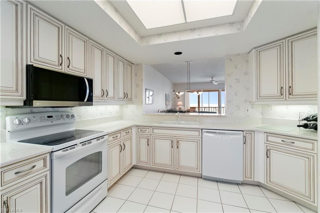 267 Barefoot Beach Blvd 204, Bonita Springs, FL 34134-11
