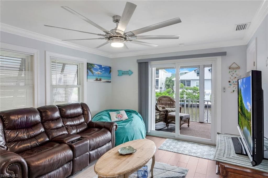 691 Palm Dr, Goodland, FL 34140-11