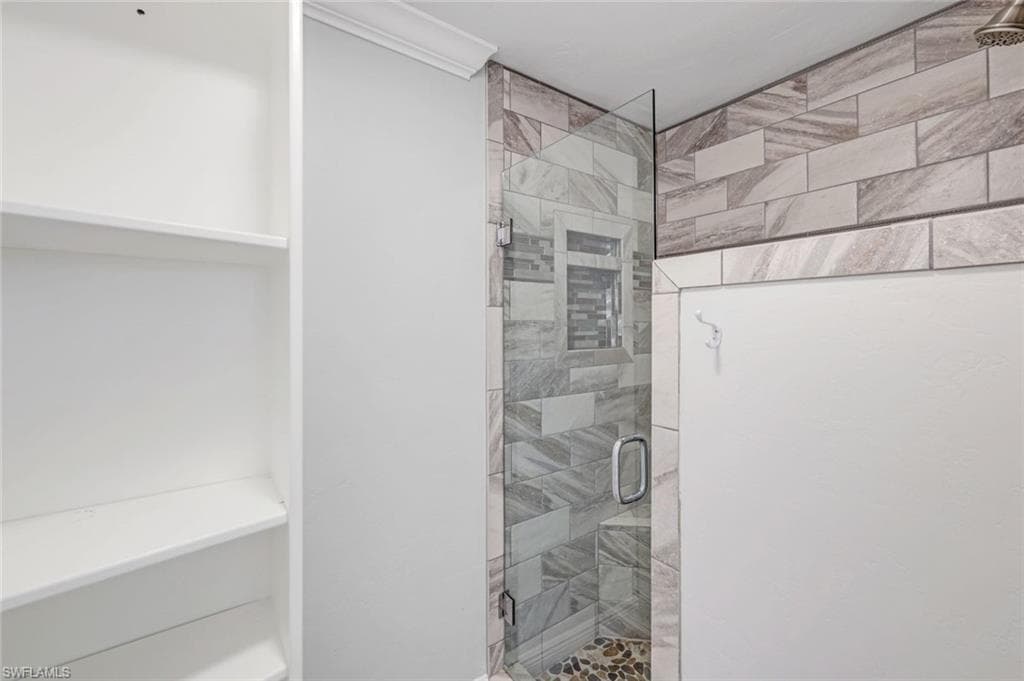 691 Palm Dr, Goodland, FL 34140-21