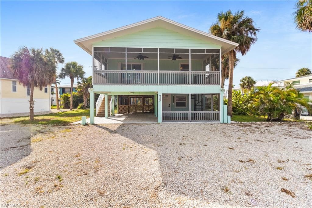 126 Andre Mar Dr, Fort Myers Beach, FL 33931-1