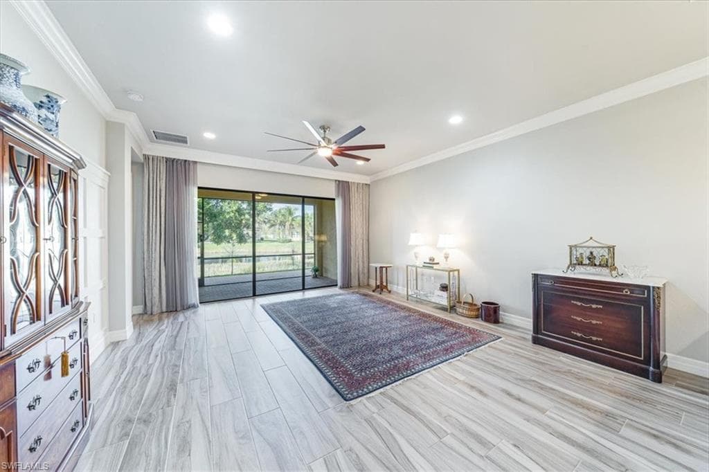 13418 Silktail Dr, Naples, FL 34109-17