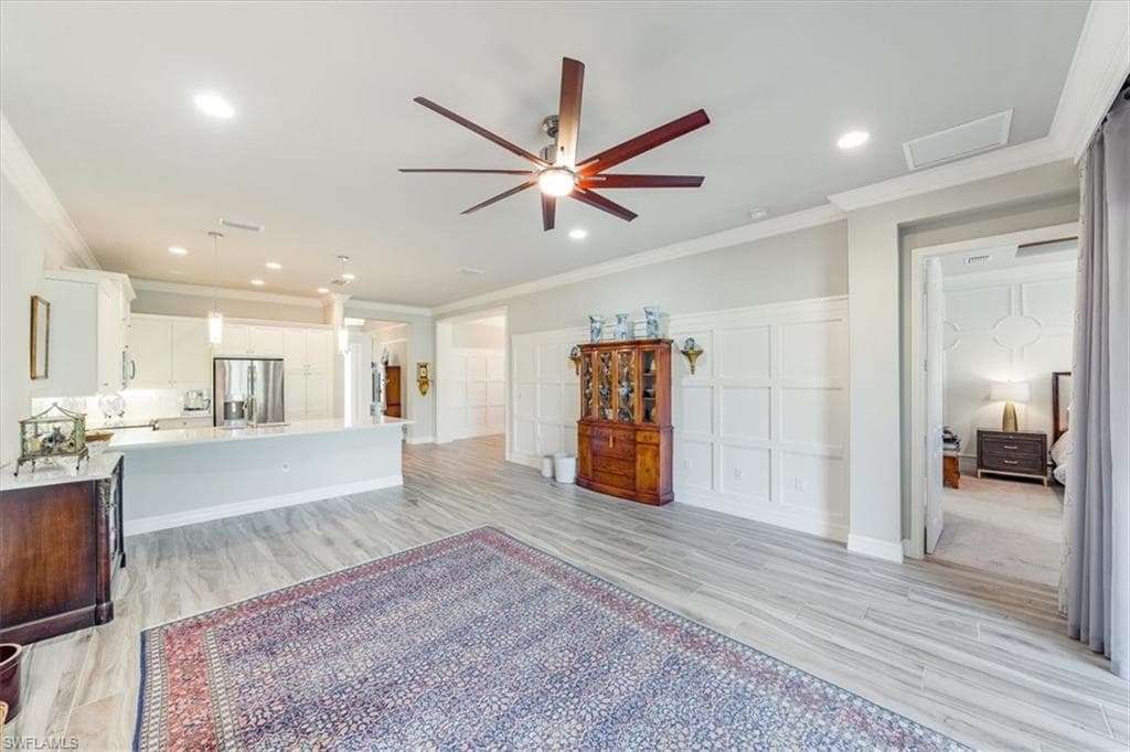 13418 Silktail Dr, Naples, FL 34109-19