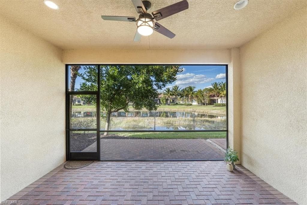 13418 Silktail Dr, Naples, FL 34109-22