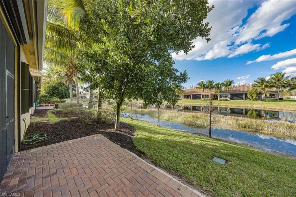 13418 Silktail Dr, Naples, FL 34109-24