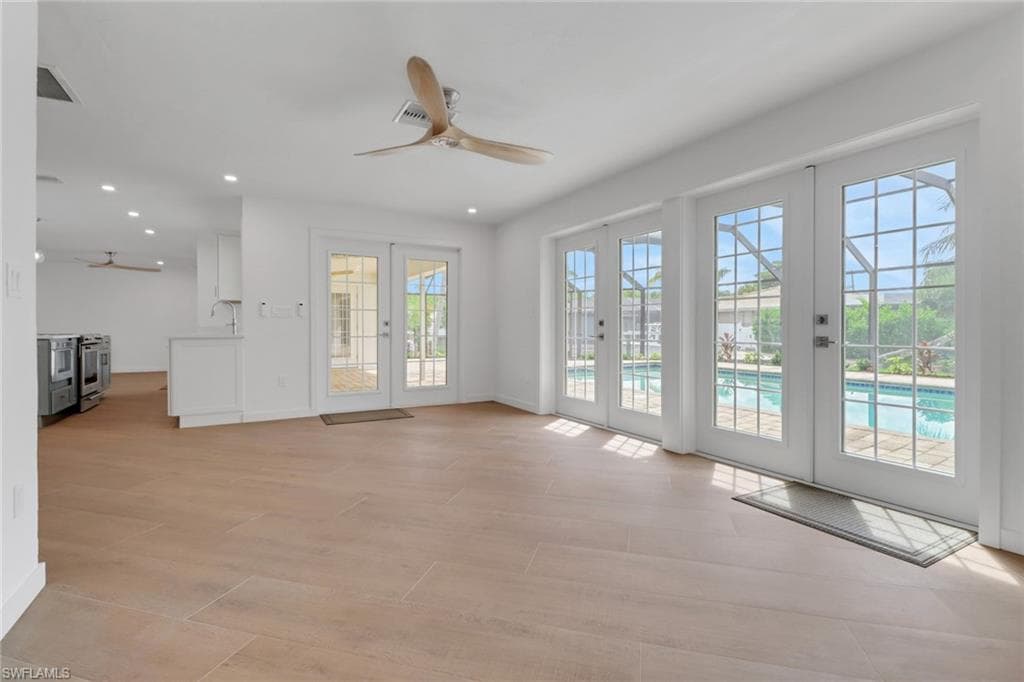 2105 Sheepshead Dr, Naples, FL 34102-14