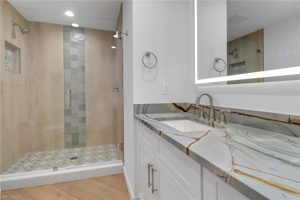 2105 Sheepshead Dr, Naples, FL 34102-21