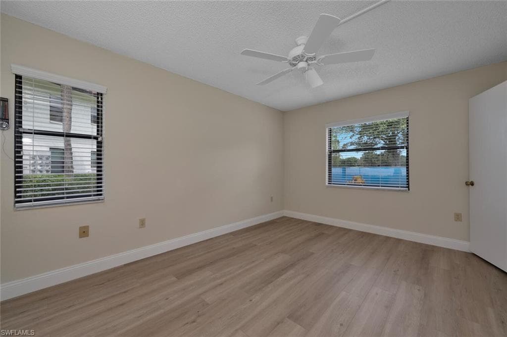 4238 27th Ct SW 101, Naples, FL 34116-8