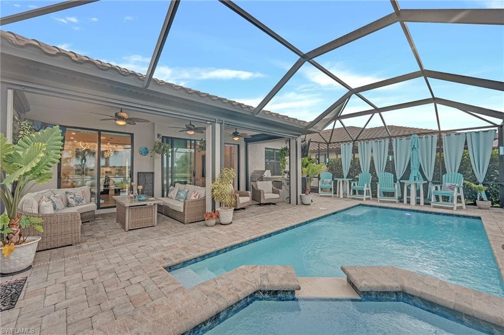 19607 Beechcrest Pl, Estero, FL 33928-5