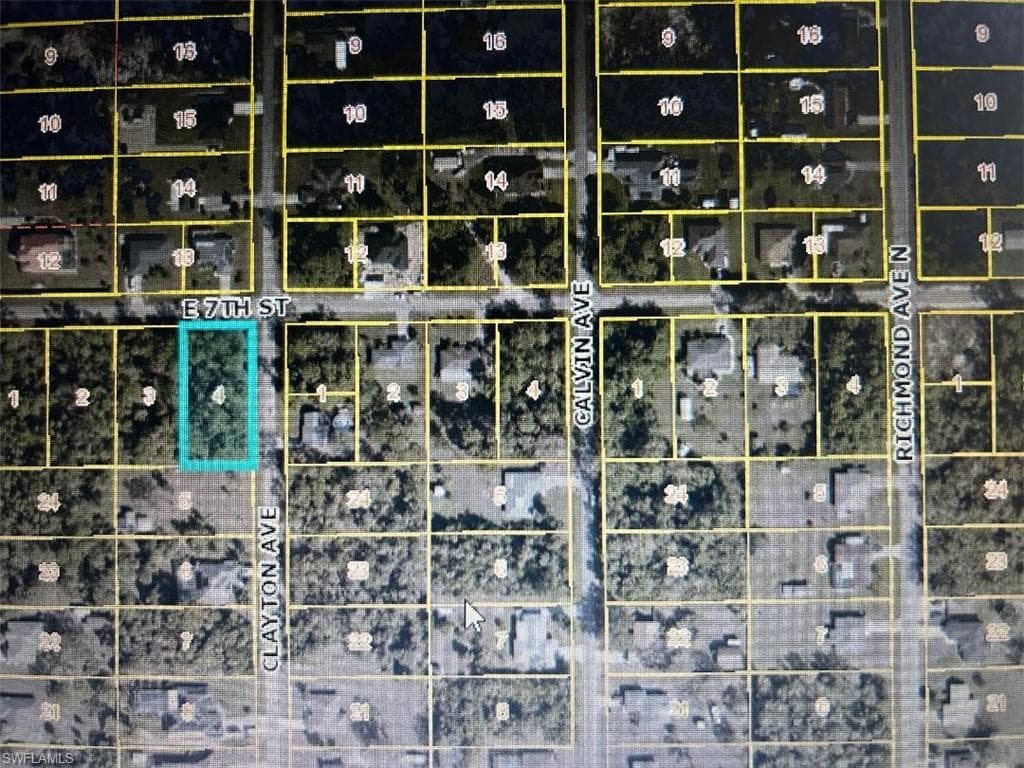 106 7 Th St E, Lehigh Acres, FL 33972-2