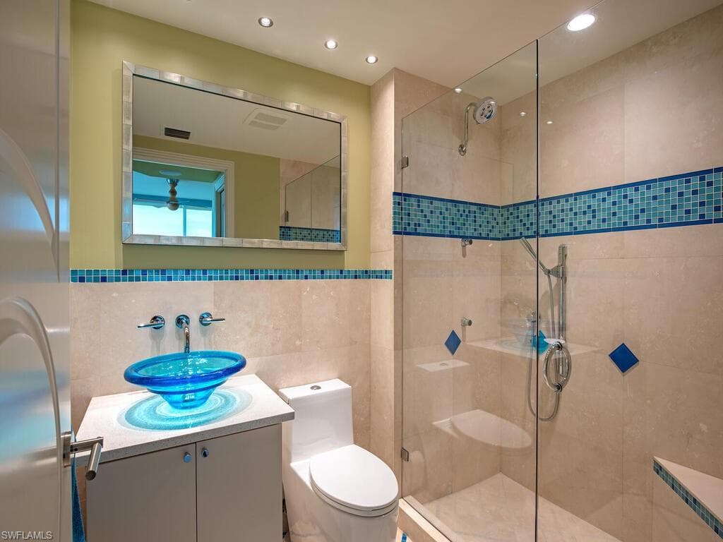 7117 Pelican Bay Blvd 507, Naples, FL 34108-11