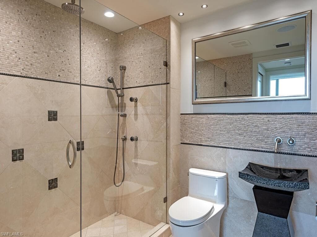 7117 Pelican Bay Blvd 507, Naples, FL 34108-13