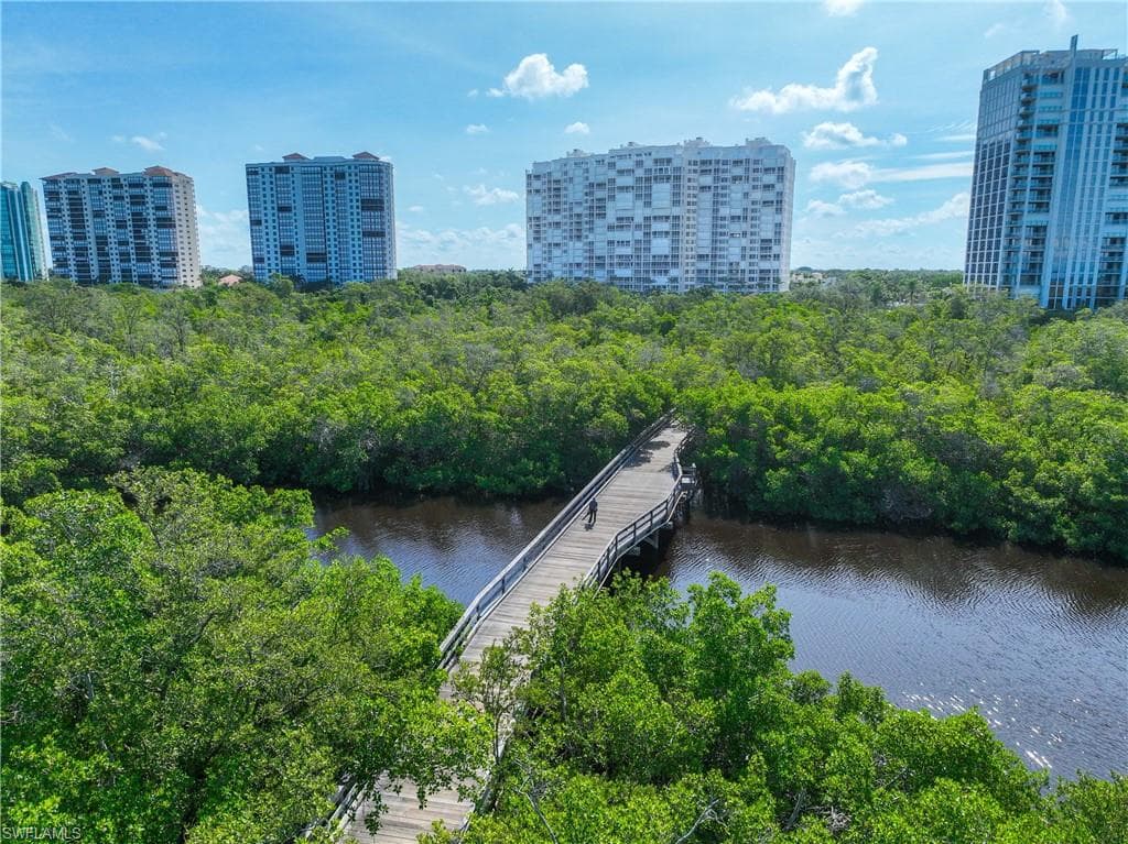 7117 Pelican Bay Blvd 507, Naples, FL 34108-20