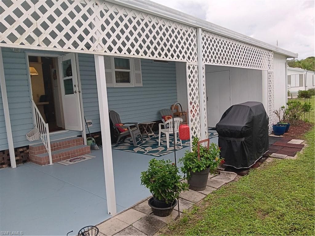 10330 Wales Loop, Bonita Springs, FL 34135-6651-3