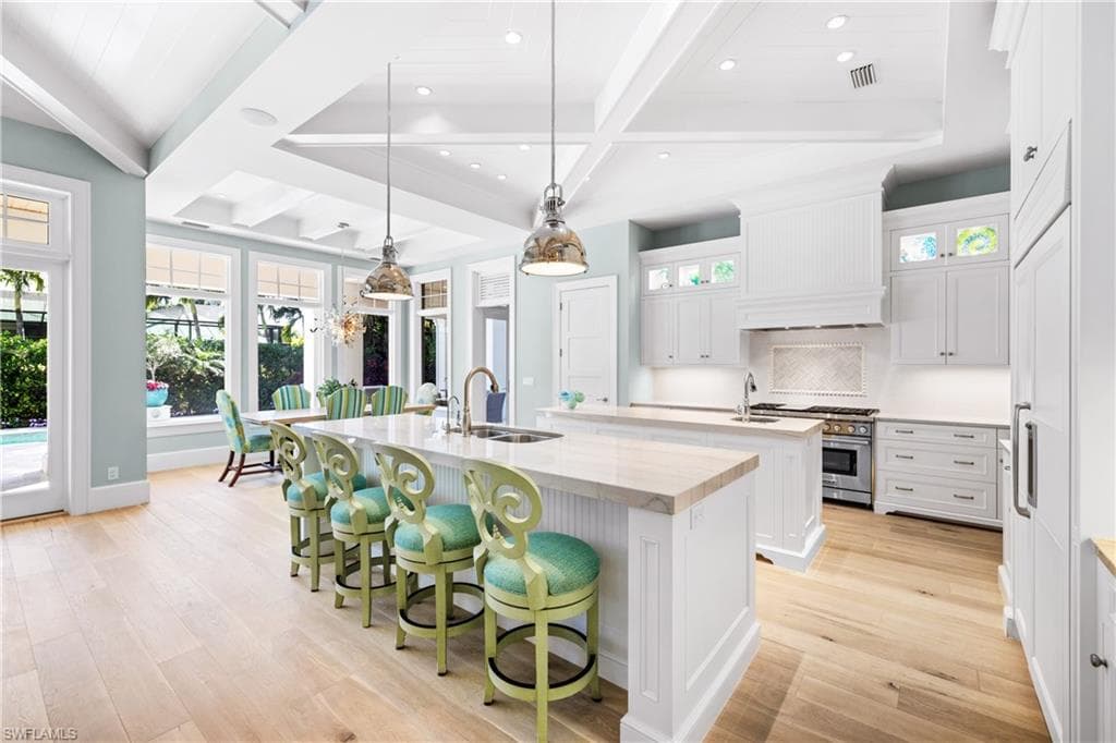 532 Pine Grove Ln, Naples, FL 34103-11