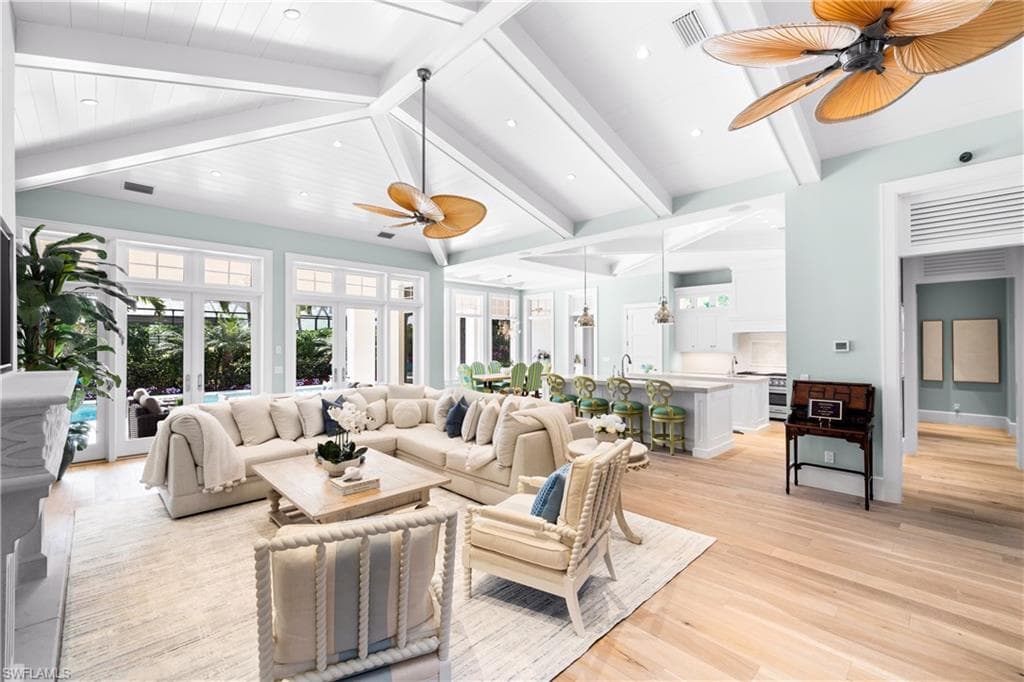 532 Pine Grove Ln, Naples, FL 34103-6