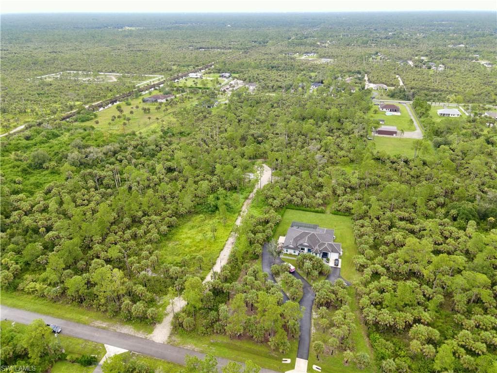 2643 26th Ave SE, Naples, FL 34117-5