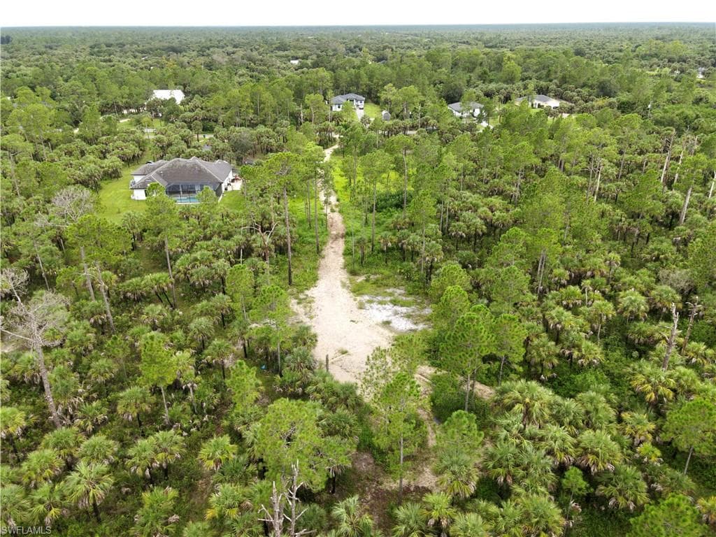 2643 26th Ave SE, Naples, FL 34117-8
