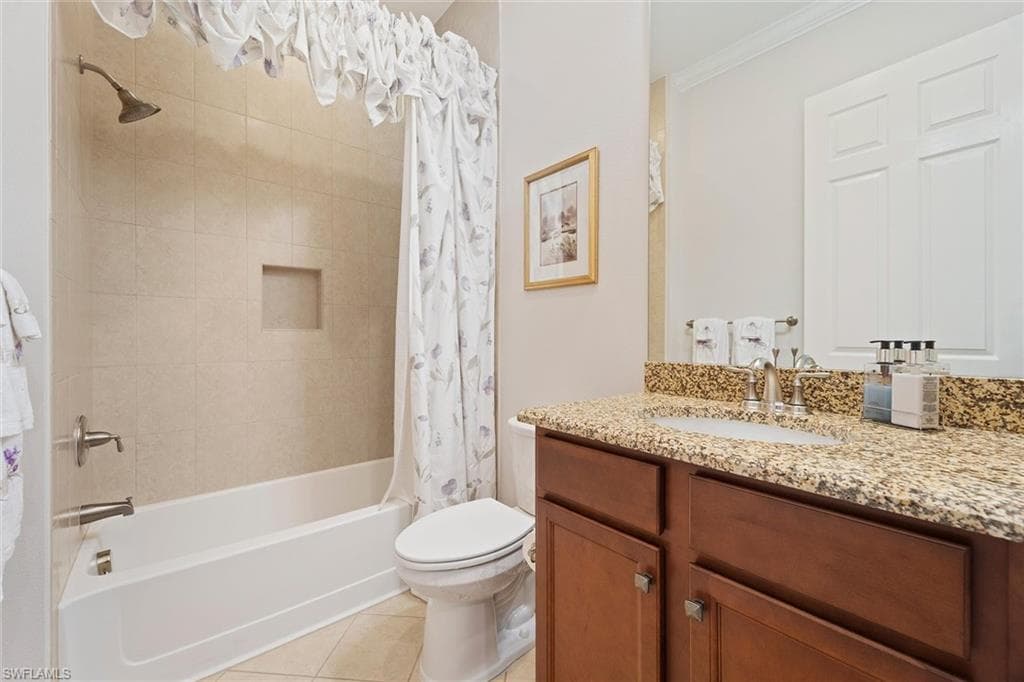 12440 Wisteria Dr, Naples, FL 34120-14
