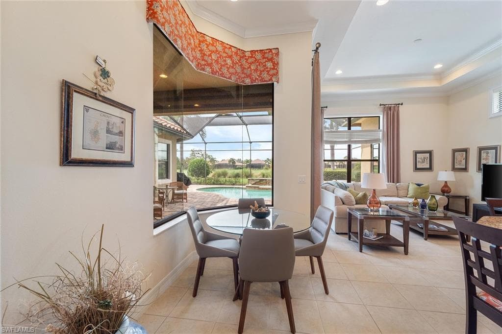 12440 Wisteria Dr, Naples, FL 34120-4