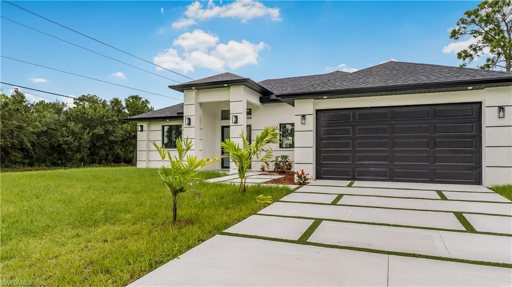 178 Mcarthur Blvd, Lehigh Acres, FL 33974-2