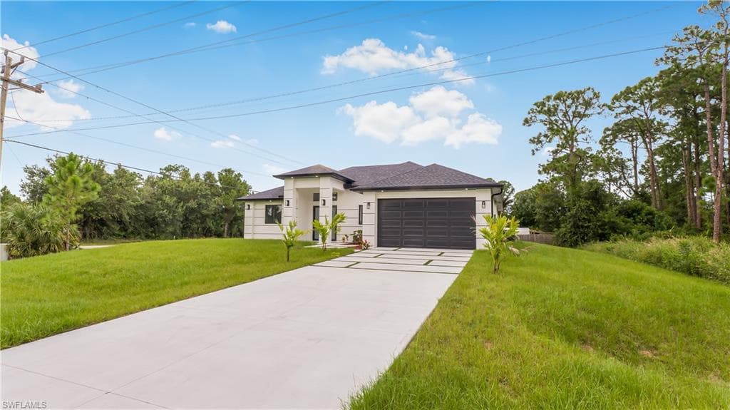 178 Mcarthur Blvd, Lehigh Acres, FL 33974-5