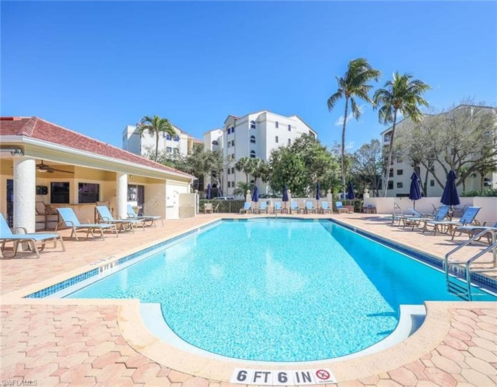 6510 Valen Way B102, Naples, FL 34108-17