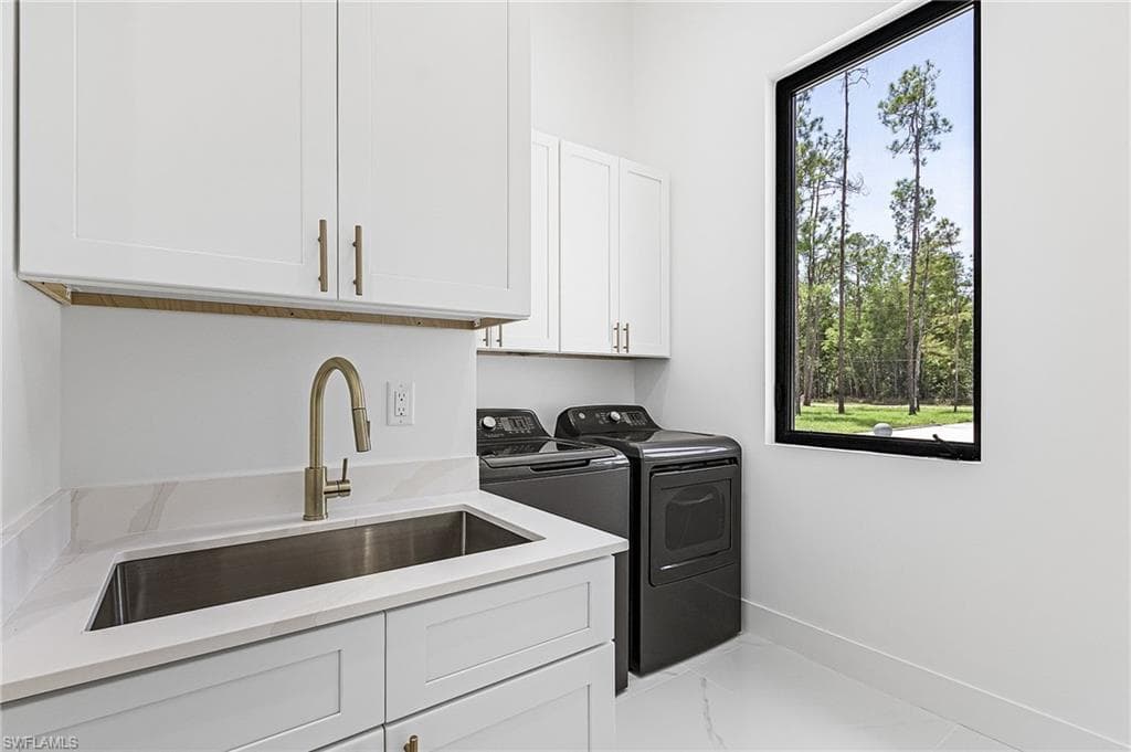 4007 2nd Ave SE, Naples, FL 34117-25