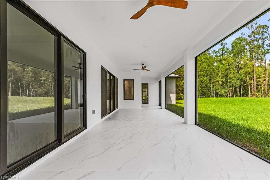 4007 2nd Ave SE, Naples, FL 34117-27