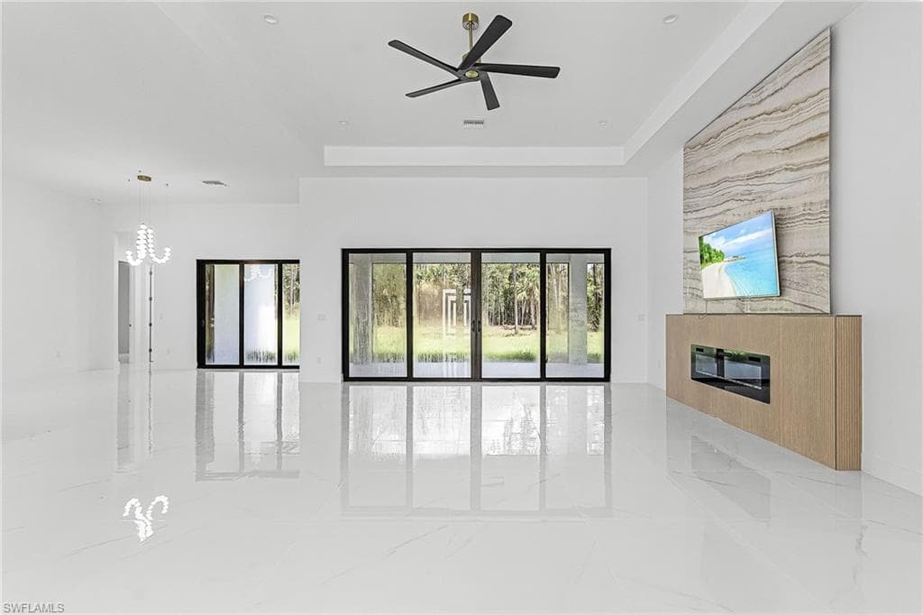 4007 2nd Ave SE, Naples, FL 34117-6